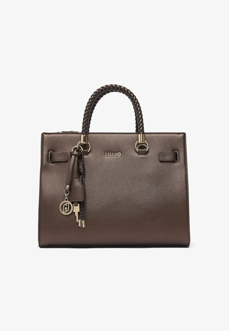 Sac à main en cuir texturé marron foncé avec poignées tressées, ferrures dorées, petite clé décorative et logo "LIU JO" sur le devant.