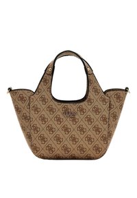 Borsa Guess marrone con motivo monogram, due manici corti, lati triangolari e testo del logo "GUESS EST 1981" sul davanti.