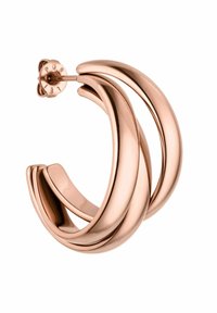 Roségoldene Creolen mit einem gedrehten Design, das eine polierte Oberfläche und ein Steckverschluss hat. Die Form ist rund und dick.