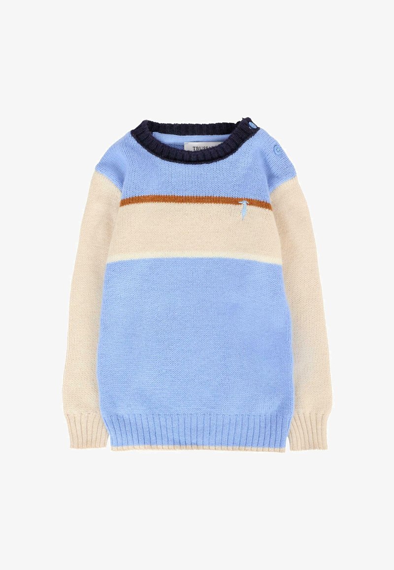 Maglione a maglia per bambino con corpo azzurro chiaro, maniche crema, striscia marrone, colletto navy e piccolo logo ricamato sul petto.