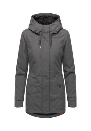 Grå vandtæt jakke med hætte, snoretræk, to forlommer og detaljering i gyldent metal. Glat tekstur og mellemlang design.