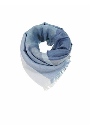 Écharpe dégradée bleu clair et bleu marine avec des bords à franges, pliée de manière compacte sur un fond blanc.