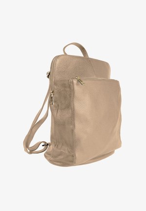 Rugzak in metallic beige leer, met een hoofdvak met rits en een ritsvak aan de voorkant. Zachte textuur met verstelbare banden.