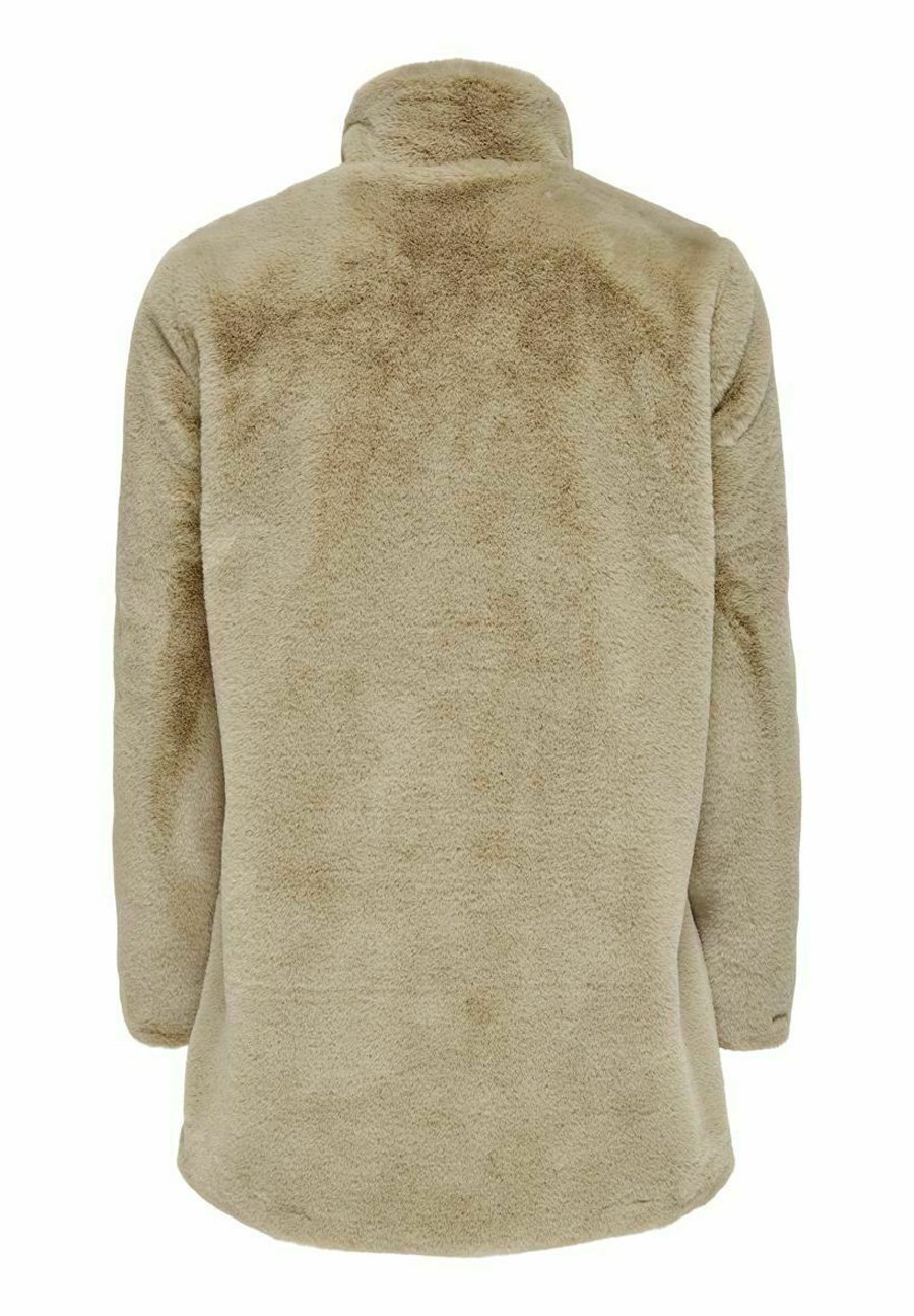 razorback sherpa pullover