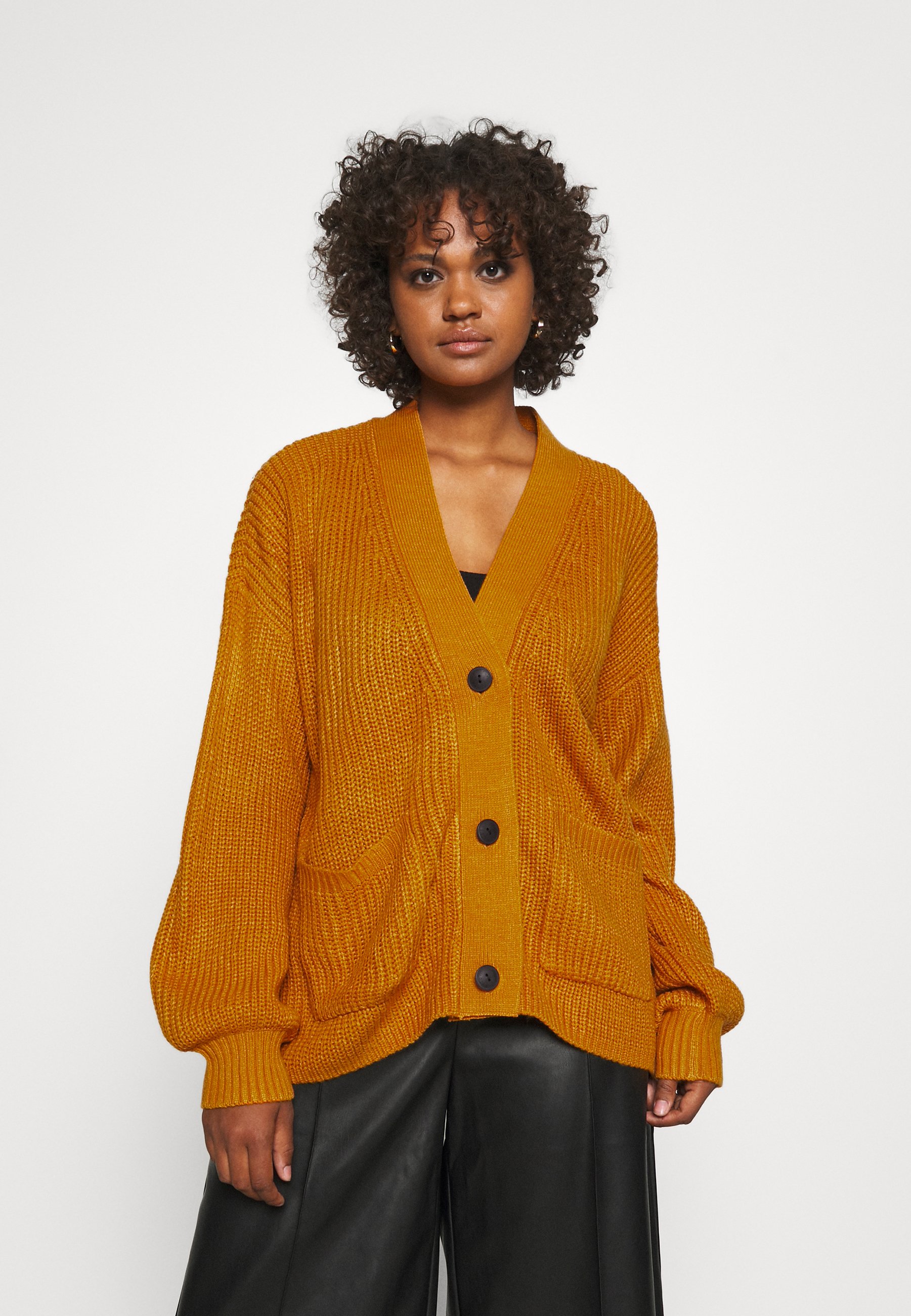 noisy may cardigan