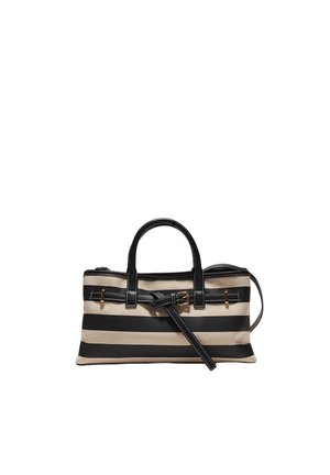 Sac à main rectangulaire beige et noir rayé avec deux poignées noires, une sangle à boucle noire et une fermeture éclair sur le dessus.