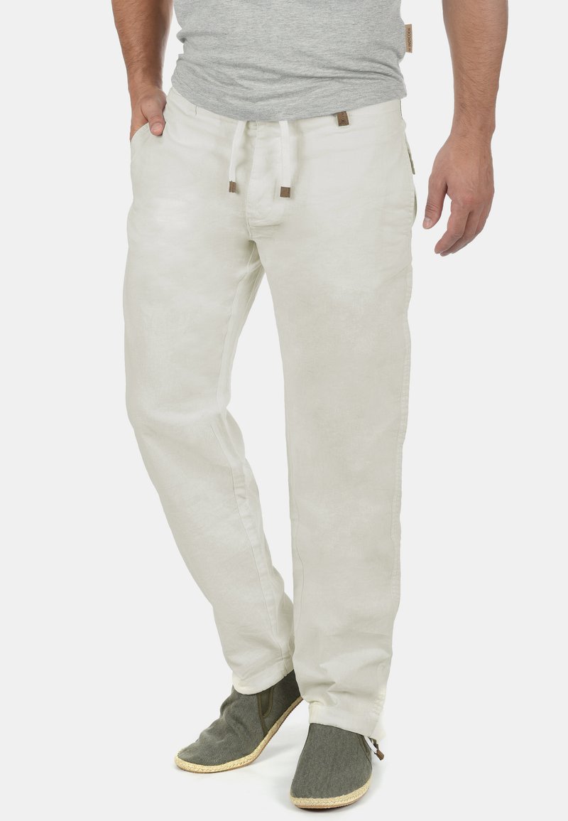 Herren Chinos | INDICODE JEANS IDIVES Stoffhose off-white/weiß - DH08336 Herren Chinos | INDICODE JEANS IDIVES Stoffhose off-white/weiß - DH08336