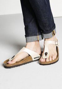 Birkenstock - GIZEH BF NARROW - Teensandalen - white Miniatuurafbeelding 1