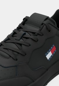 Tommy Jeans RETRO - Trainers - black