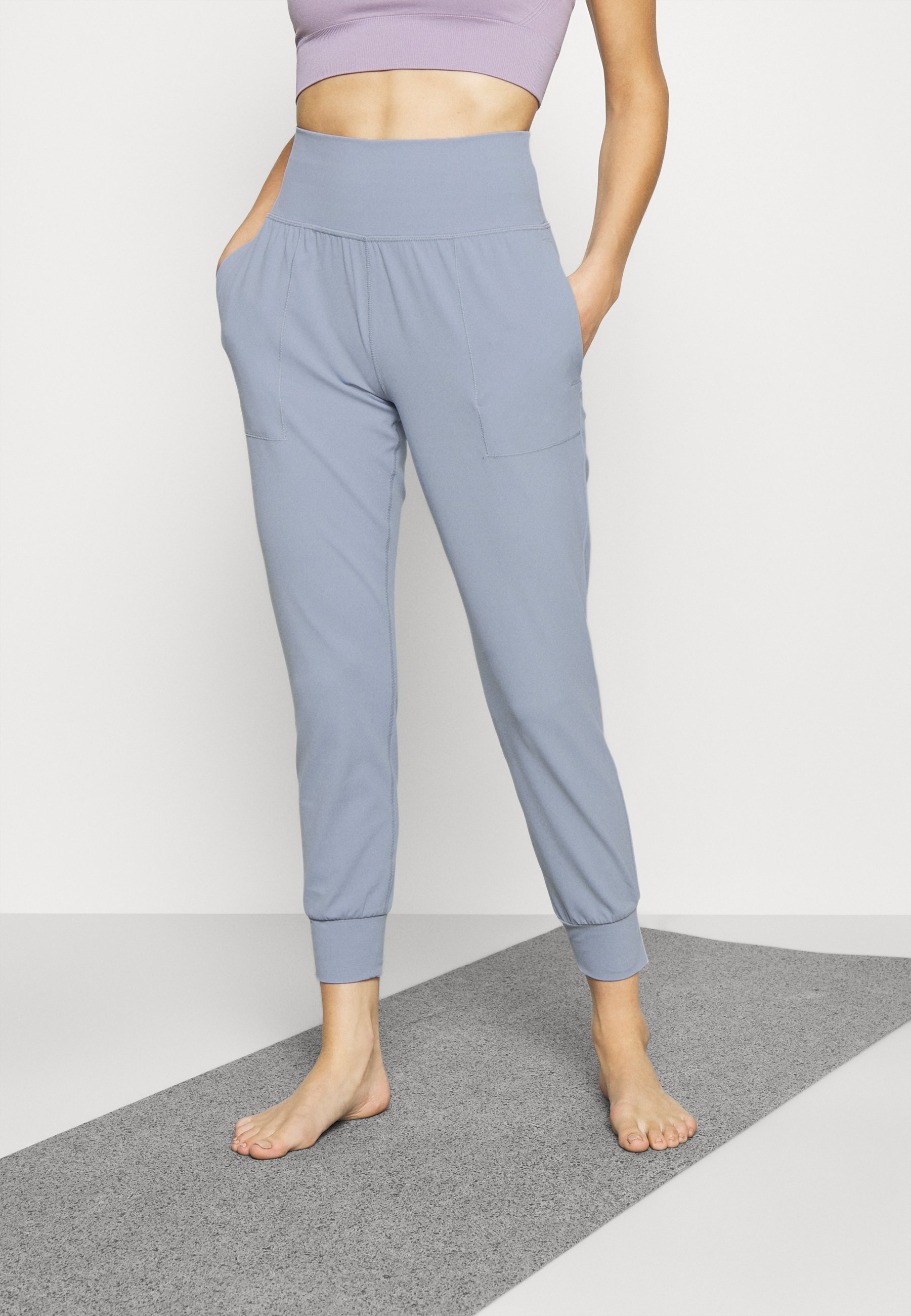 Athleta SALUTATION - Tracksuit bottoms 