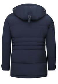 Marineblauwe pufferjack met capuchon, voorzien van een horizontaal quiltpatroon, verstelbare riemdetail en elastische manchetten voor warmte en comfort.