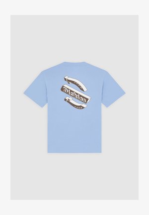 Jasnoniebieski bawełniany t-shirt z dekoracyjnym nadrukiem na plecach, zawierającym słowo "Dickies" napisane pogrubioną, stylizowaną czcionką z zakrzywionymi akcentami.