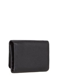Portafoglio in pelle nera con finitura testurizzata, forma rettangolare e design piegato. Presenta scomparti per carte e contante.
