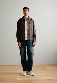 Lindbergh SUPERFLEX OVER - Casaco de verão - khaki