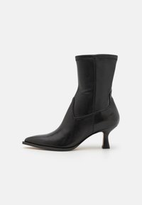 Δεν επιλέχθηκε, black