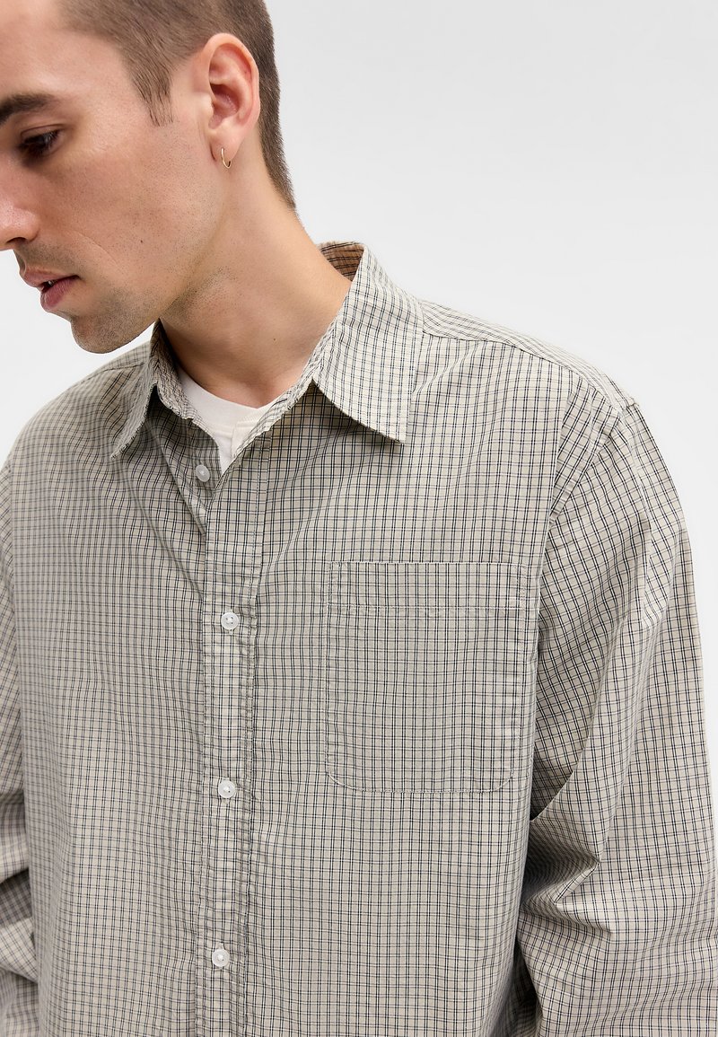 Chemise Urban Outfitters Homme – Flanelle à Carreaux Rouge/noir/jaune, Taille L