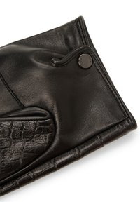 Schwarzer Lederhandschuh mit einer strukturierten Krokodilprägung auf der Handfläche. Verfügt über einen Druckknopfverschluss und eine glatte Oberfläche auf der Rückseite.