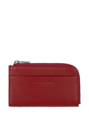 Portafoglio rosso in pelle con chiusura a zip, caratterizzato da una texture liscia e uno spazio per carte sul fronte. Nome del brand impresso sulla superficie.