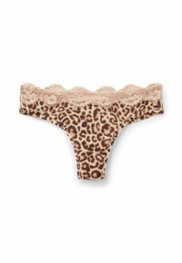 String en imprimé léopard avec une base beige, présentant une bordure en dentelle festonnée le long de la taille et en tissu doux.