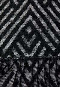 Vero Moda VMFONDA SCARF - Sjal / Tørklæder - black