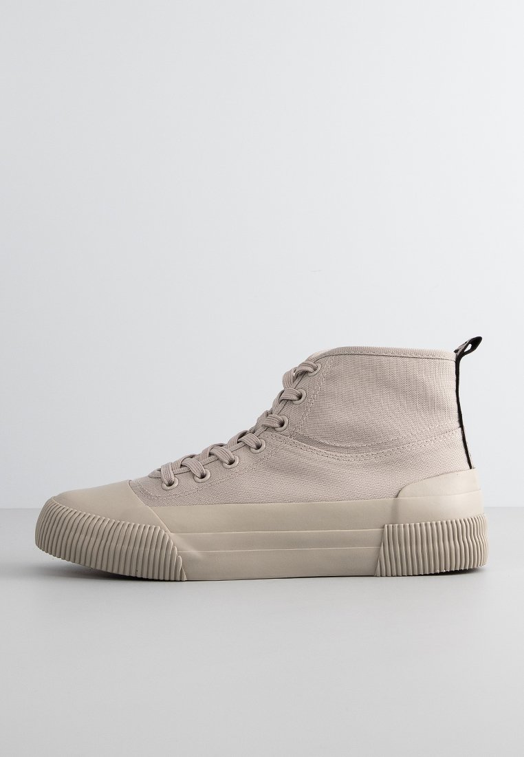 Zapatillas altas