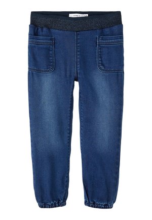 Niebieskie dziecięce spodnie joggery z denimu z elastycznym pasem, przednimi kieszeniami naszywanymi i elastycznymi mankietami przy kostkach.