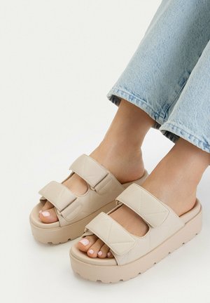 DeeZee, DEEZEE WOMEN'S CREAM FLIP-FLOPS - Heeled mules - beige
