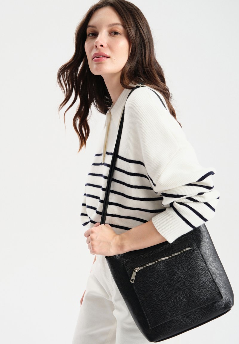 RYŁKO Cross body bag - czarny-uv6