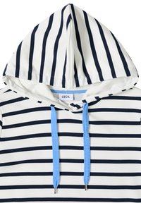 Sweat à capuche blanc avec des rayures horizontales noires, des cordons de serrage bleu vif et une couture triangulaire sur la capuche, étiqueté "CECIL" à l'intérieur du col.