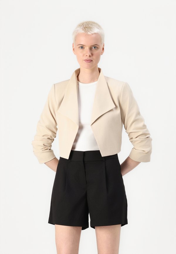 VIHER CROPPED - Blazer - cement2