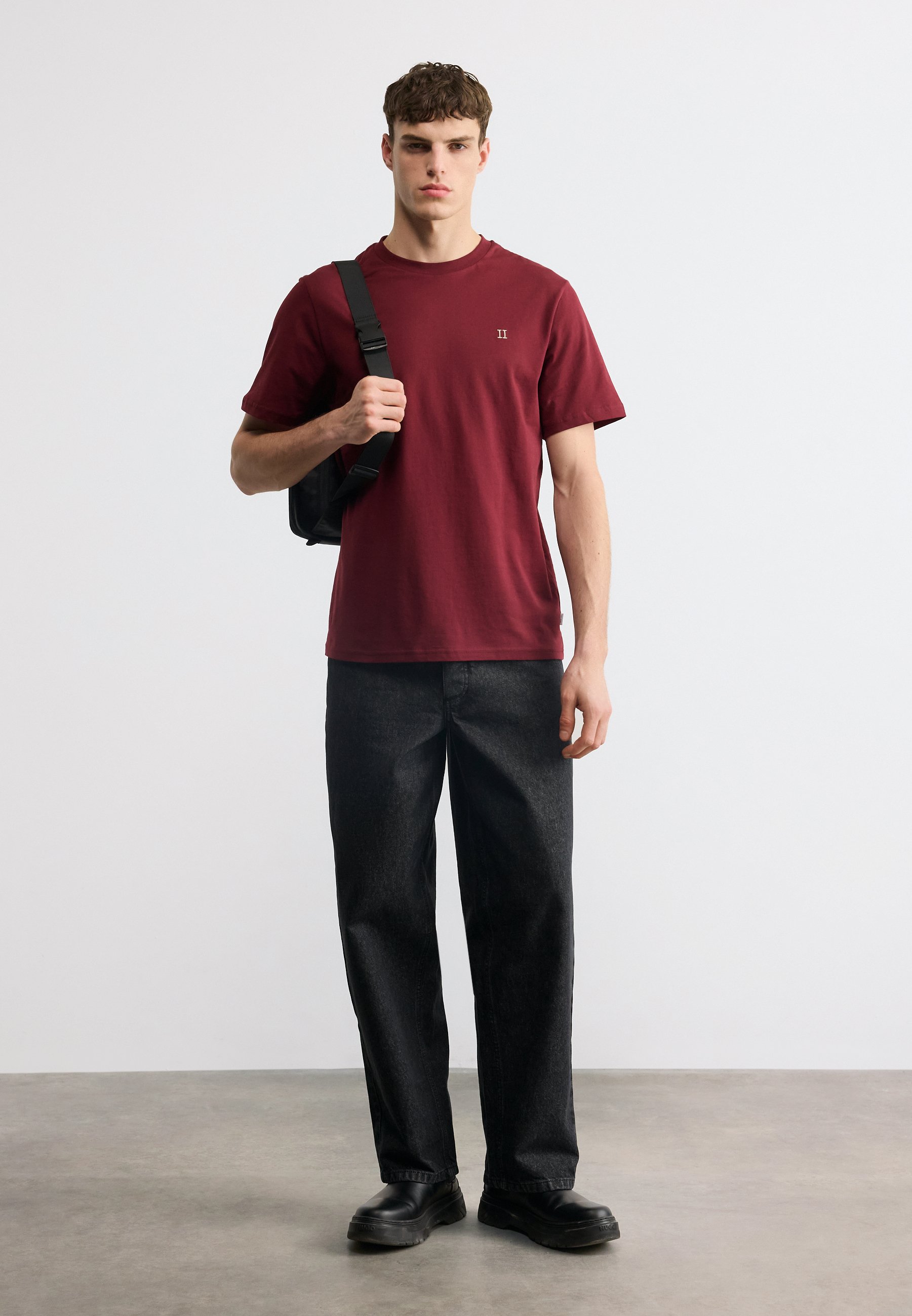 Les Deux CORE CONTRAST - Basic T-shirt - chocolate truffle red