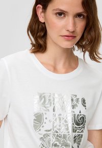 s.Oliver - T-shirt z nadrukiem