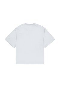 Svijetlo siva, kratki rukav T-maica sa standardnim okruglim izrezom. Glatka tekstura, opušteni kroj, bez vidljivih uzoraka ili ukrasa.