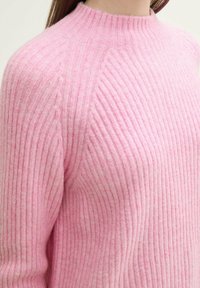 TOM TAILOR DENIM MIT STEHKRAGEN - Džemper - soft pink melange