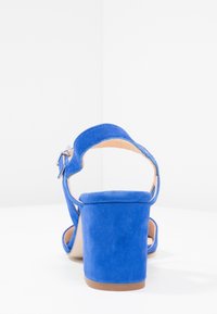 KIOMI Páskové sandály  - blue