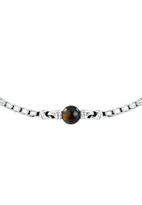 Bracciale d'argento con un design a catena curva, valorizzato da una pietra rotonda in occhio di tigre marrone al centro. Texture liscia in tutto il bracciale.