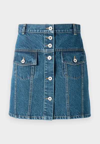 Középkék farmer szoknya gombos elemmel, két oldalsó zsebbel és testhezálló derékkal. Kontrasztos varrással és ezüstszínű gombokkal rendelkezik.