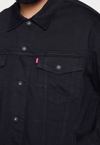 Levi's® Plus Farkkutakki - black denim