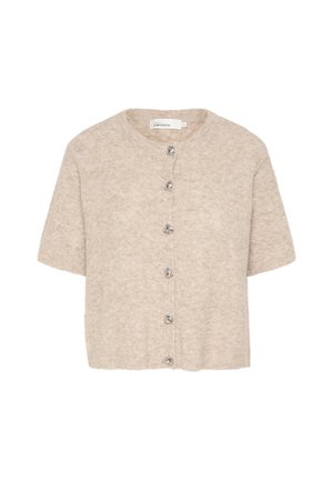 Cardigan a maniche corte in maglia beige chiaro con scollo rotondo e sette bottoni decorativi sul davanti. Texture morbida, vestibilità leggermente accorciata.