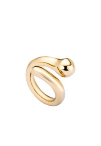 Bague en or avec un design lisse et tordu, agrémentée d'une sphère. Présente une surface réfléchissante et des bords arrondis.