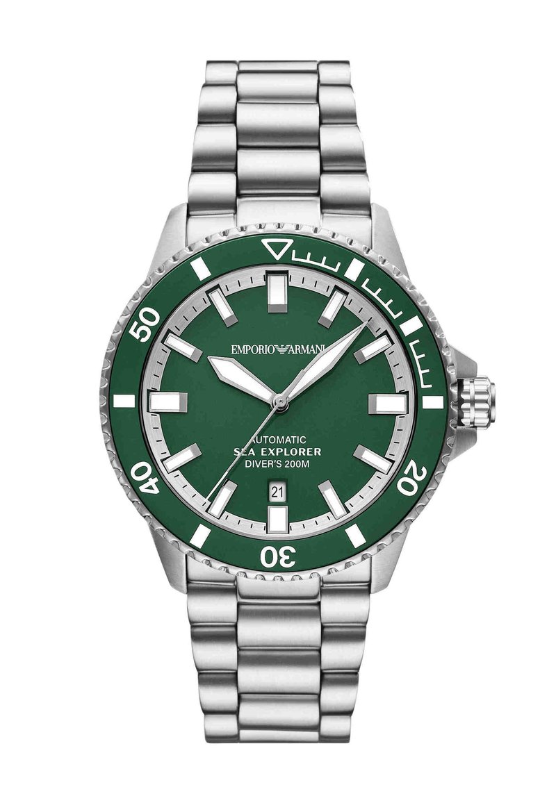 Zegarek ze stali nierdzewnej z zieloną tarczą, srebrnymi akcentami, automatycznym mechanizmem, oceną nurkową 200m oraz oknem daty na godzinie 3.