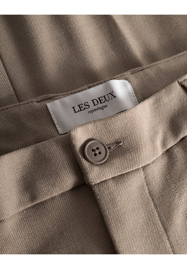 COMO PANTS SEASONAL - Chinos - walnut melange4