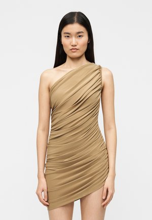 PICKLEBALL DIANA DRESS - Vestido de malha - camel