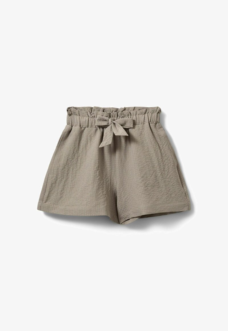 Shorts en tissu beige texturé avec une taille haute élastique et un nœud noué au centre devant, dotés de poches latérales.