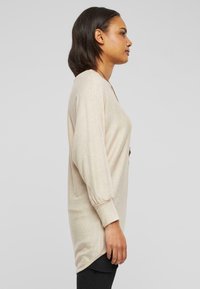 Cloud 5ive Langærmet T-shirt - beige