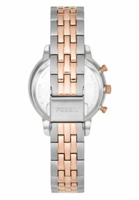 Fossil horloge met een zilveren roestvrijstalen band met verweven roségouden schakels. Ronde kast, chronograafknoppen en gegraveerde achterkant.