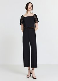 Calliope Camicetta - ultrablack