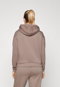 ONLY Play ONPLOUNGE LIFE HOOD NOOS - Hoodie - walnut