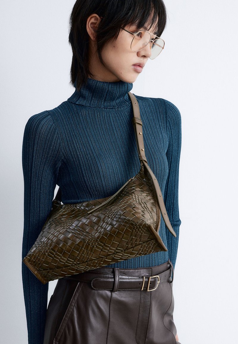 & OTHER STORIES Handbag - khaki green/khaki - Zalando