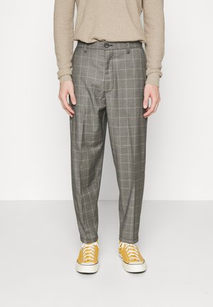 Redefined Rebel TRAVIS PANTS - Pantalon classique - grey